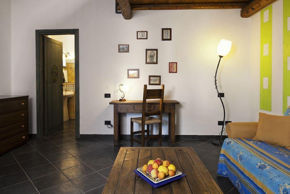 Agriturismo Terrenia Villa Trappitello Eksteriør bilde