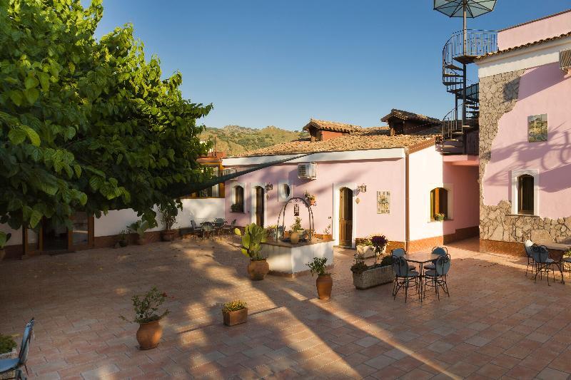 Agriturismo Terrenia Villa Trappitello Eksteriør bilde
